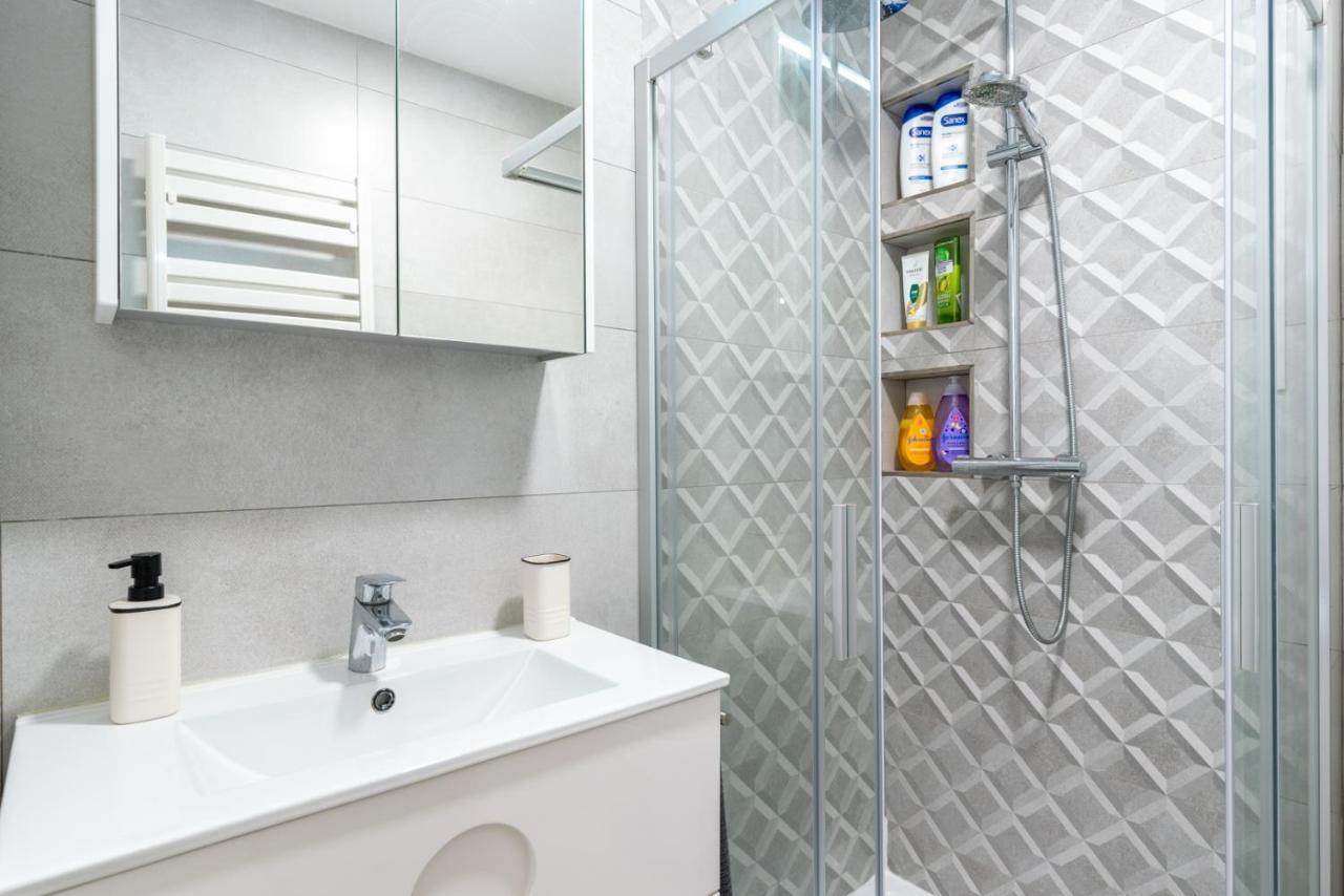 Appartamento Whitey Aparment In Triana Siviglia Esterno foto