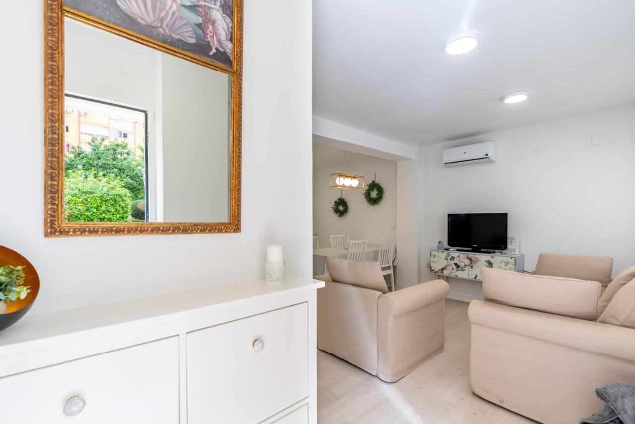Appartamento Whitey Aparment In Triana Siviglia Esterno foto
