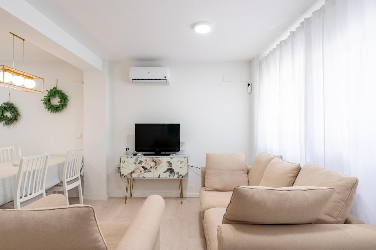 Appartamento Whitey Aparment In Triana Siviglia Esterno foto